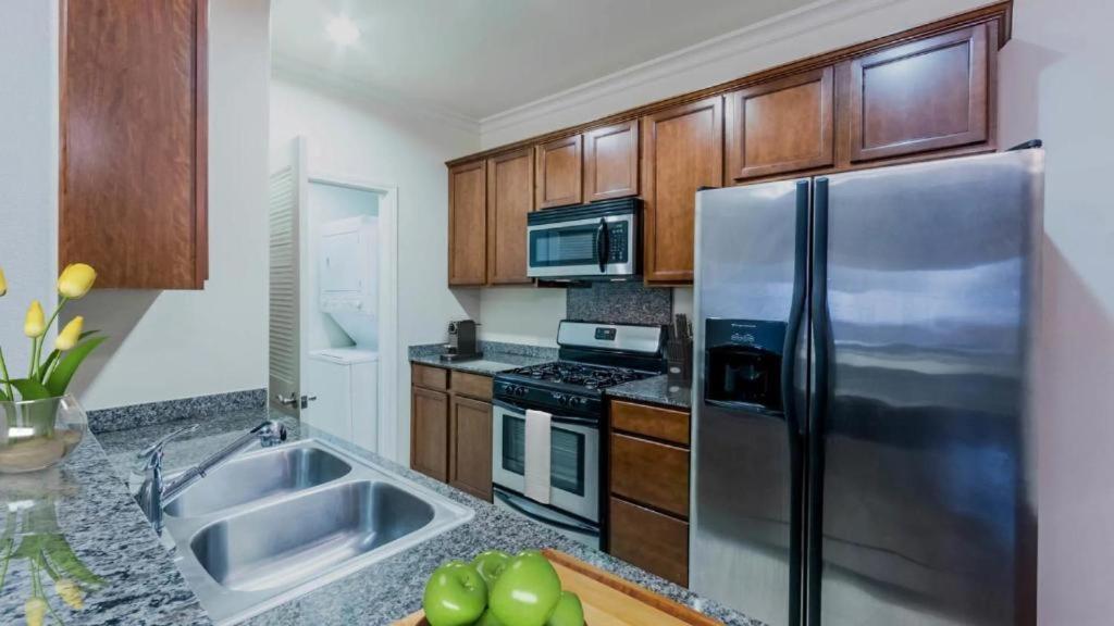 Holiday In La - 1Br With Free Parking, Laundry, Pool Los Angeles Ngoại thất bức ảnh